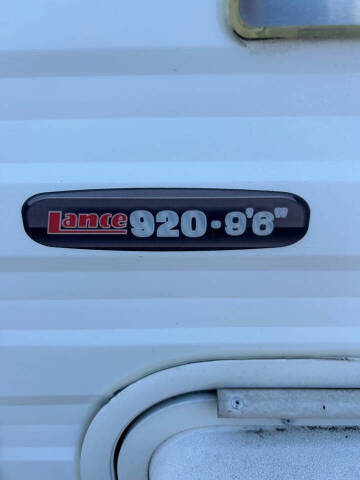 2005 Lance CAMPER 920