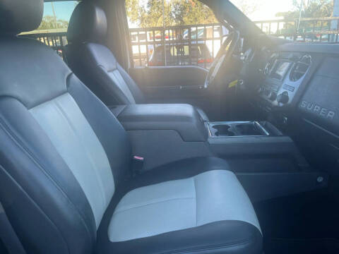 2011 Ford F-350 Super Duty Lariat