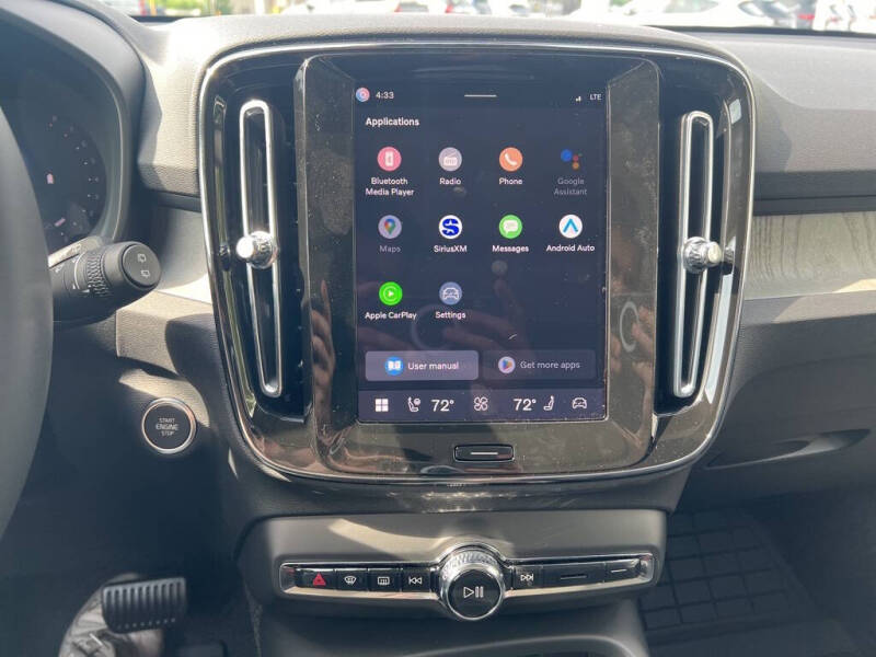 2026 Volvo XC40 B5 Core