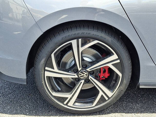 2026 Volkswagen Golf GTI SE