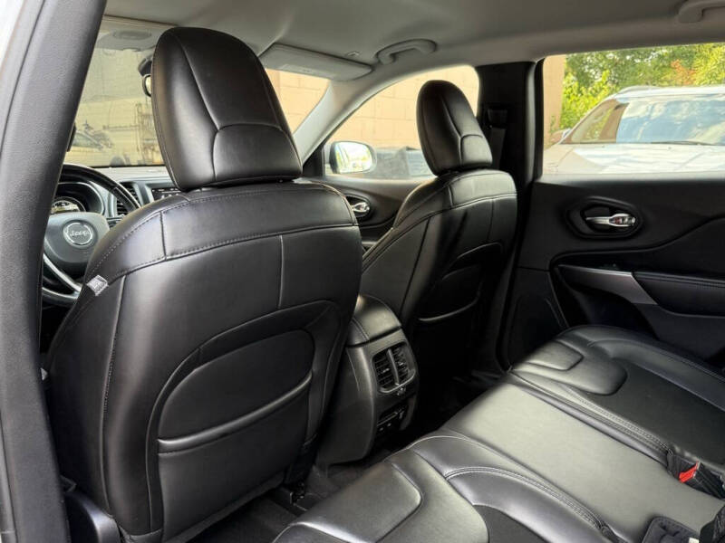 2019 Jeep Cherokee Latitude Plus