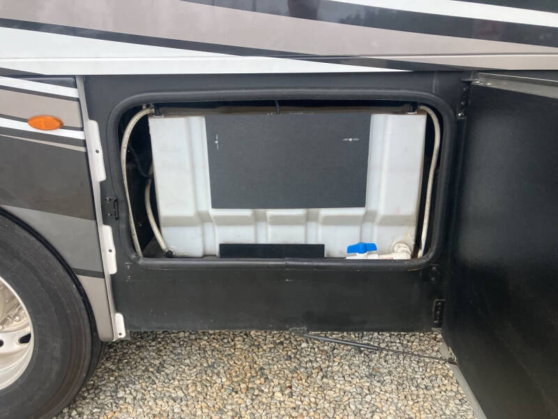 2022 Freightliner S2RV Chassis