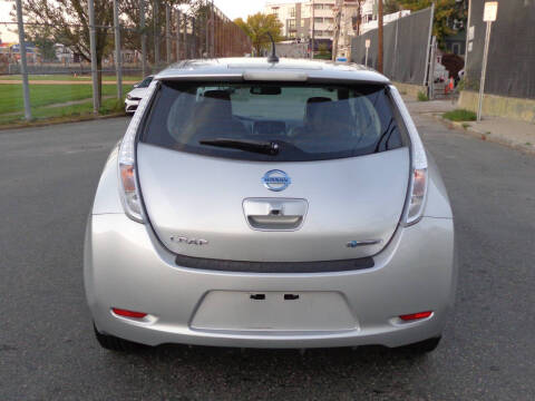 2017 Nissan LEAF SL