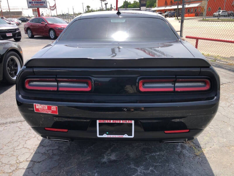 2019 Dodge Challenger SXT
