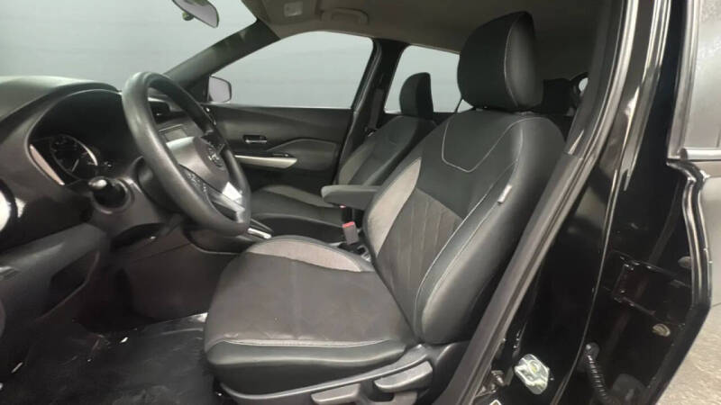 2019 Nissan Kicks SV