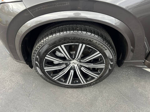2024 Volvo XC90 B5 Core Bright Theme