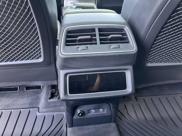 2024 Audi Q8 e-tron quattro Prestige