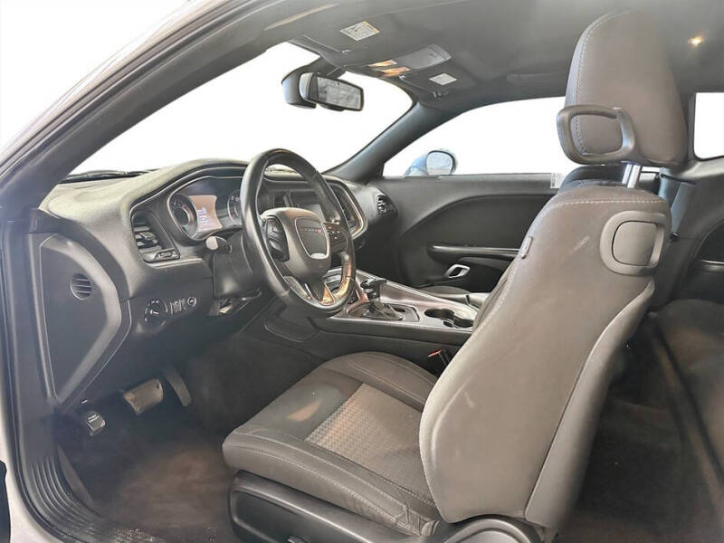 2015 Dodge Challenger SXT