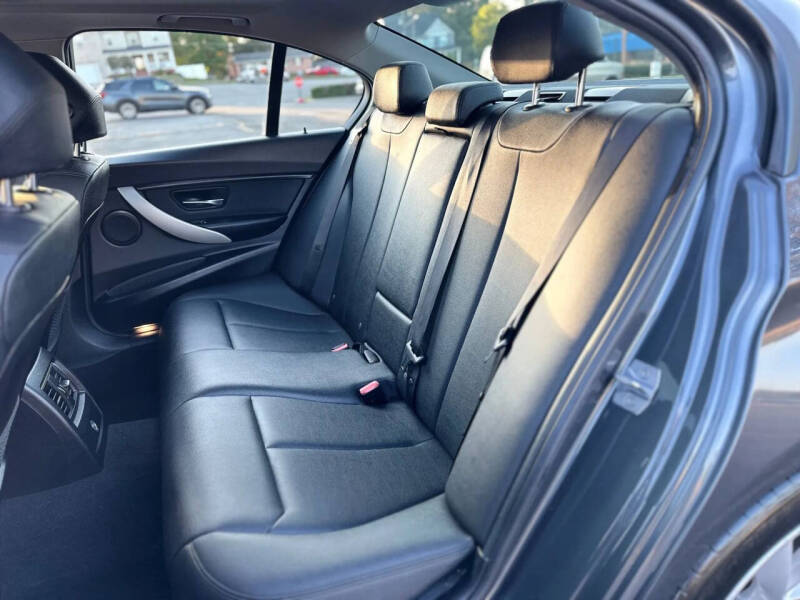 2018 BMW 3 Series 320i xDrive