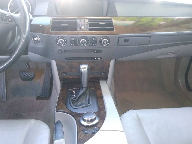 2007 BMW 5 Series 525i