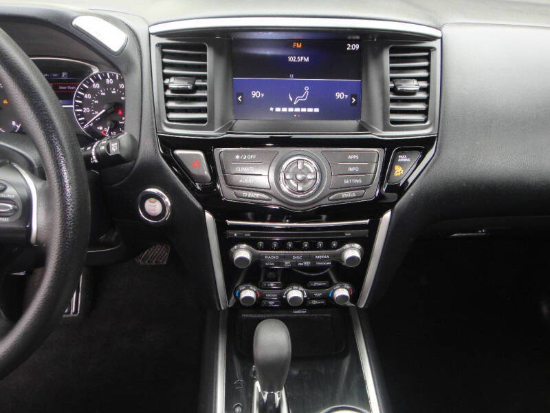 2019 Nissan Pathfinder S