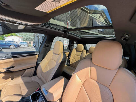 2017 Porsche Cayenne S