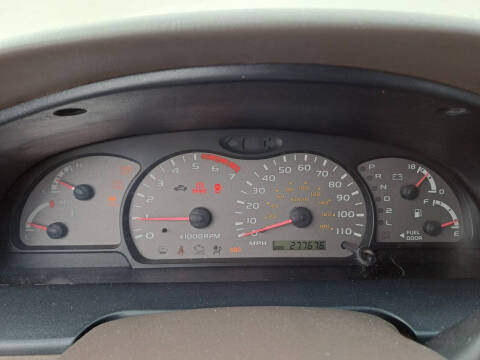 2002 Toyota Sequoia SR5