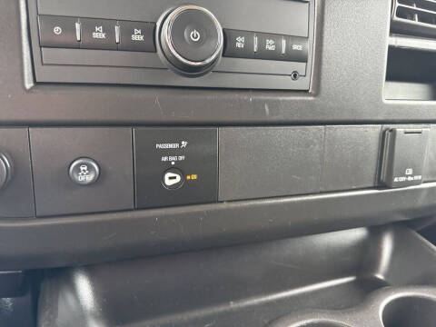 2024 Chevrolet Express 2500