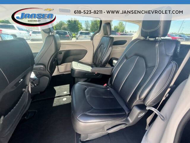 2023 Chrysler Pacifica Touring L
