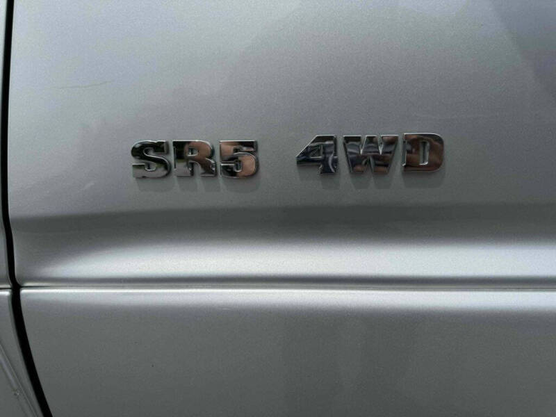2004 Toyota 4Runner SR5