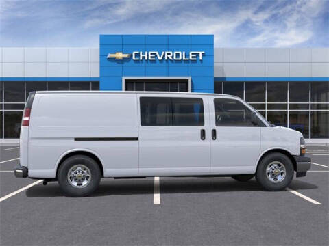 2025 Chevrolet Express 3500