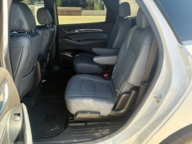 2022 Buick Enclave Essence
