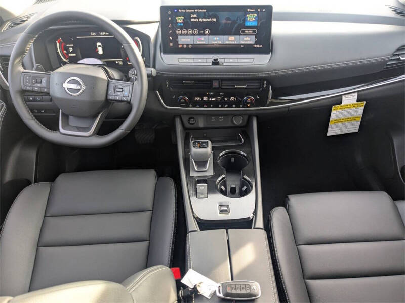 2025 Nissan Rogue SL