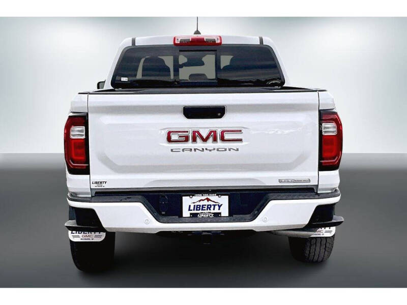 2025 GMC Canyon Elevation
