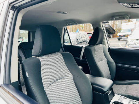 2023 Toyota 4Runner SR5