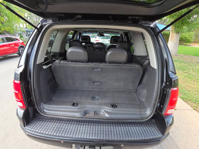 2003 Ford Explorer Limited