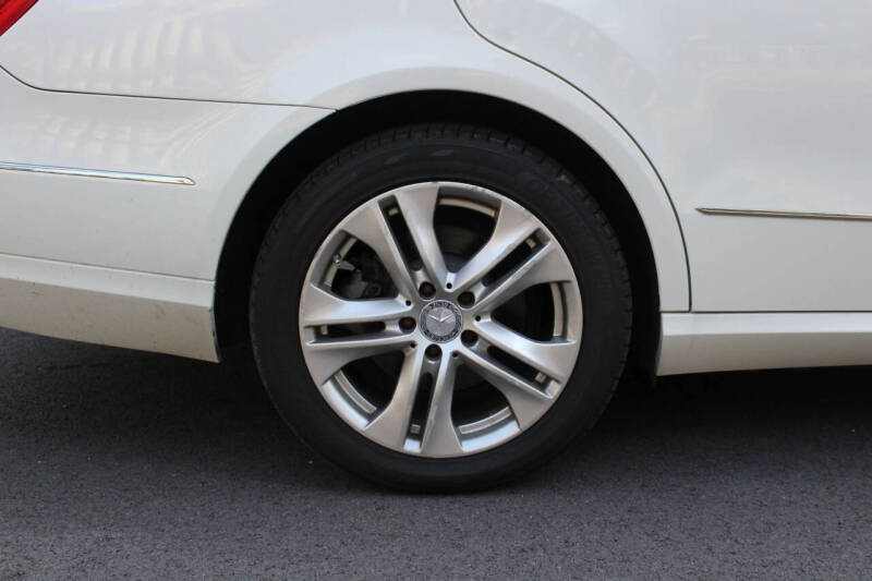 2011 Mercedes-Benz E-Class