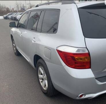 2010 Toyota Highlander for sale at The Bengal Auto Sales LLC in Hamtramck MI