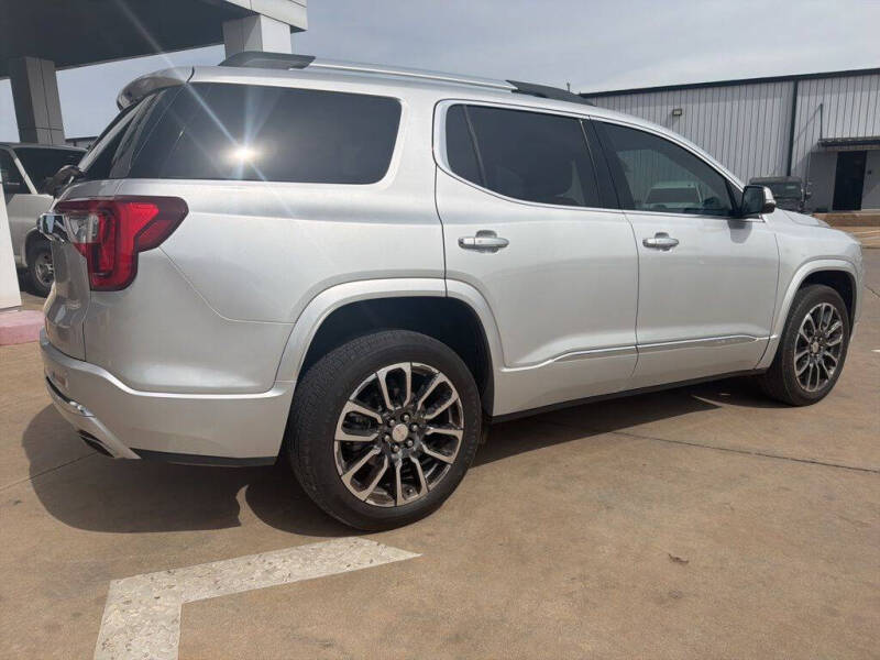 2020 GMC Acadia Denali