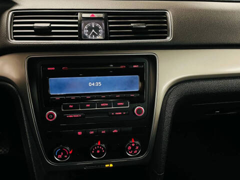 2013 Volkswagen Passat