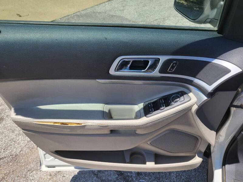 2011 Ford Explorer XLT