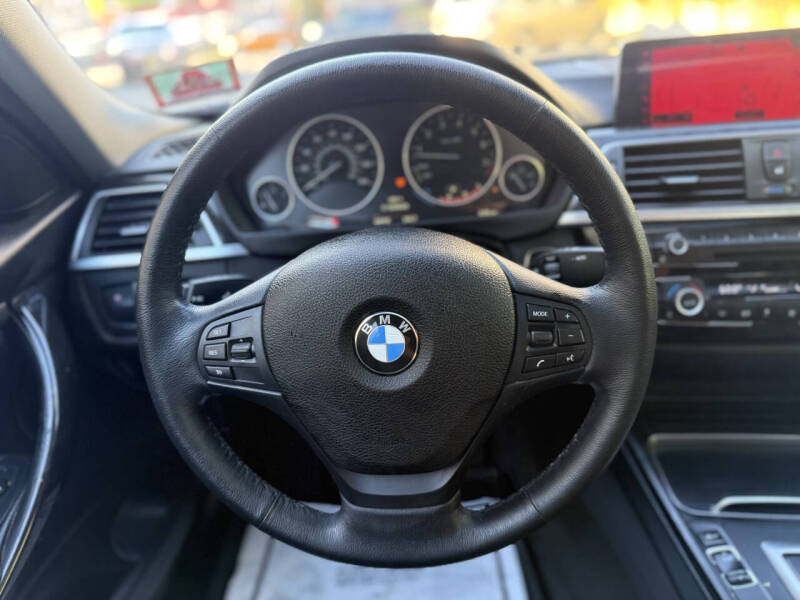 2018 BMW 3 Series 320i xDrive