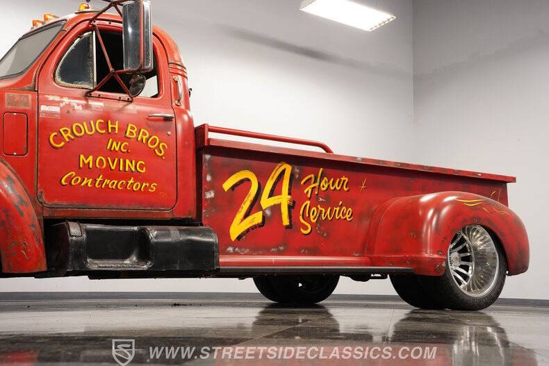 1960 Mack B-Series