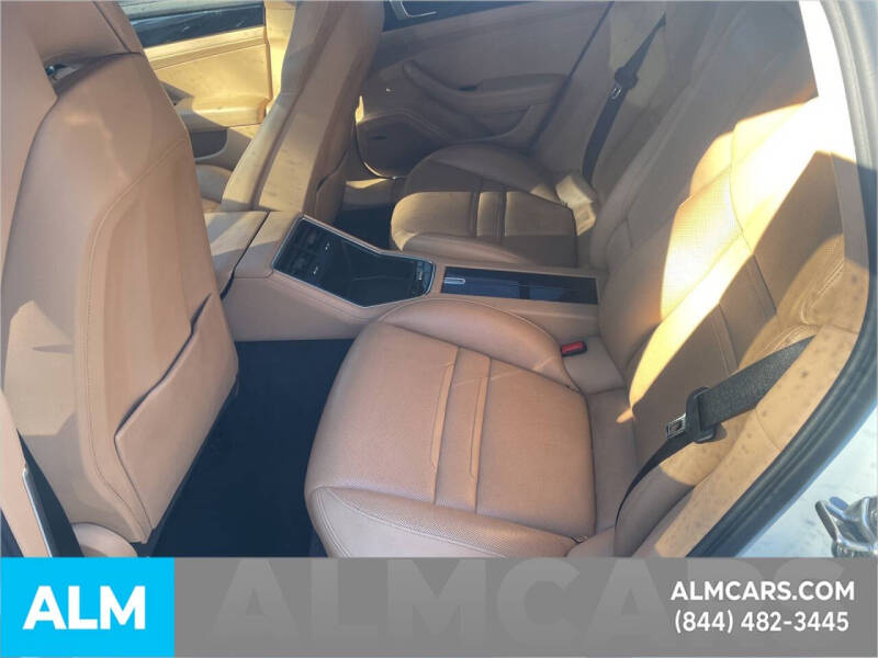 2020 Porsche Panamera 4