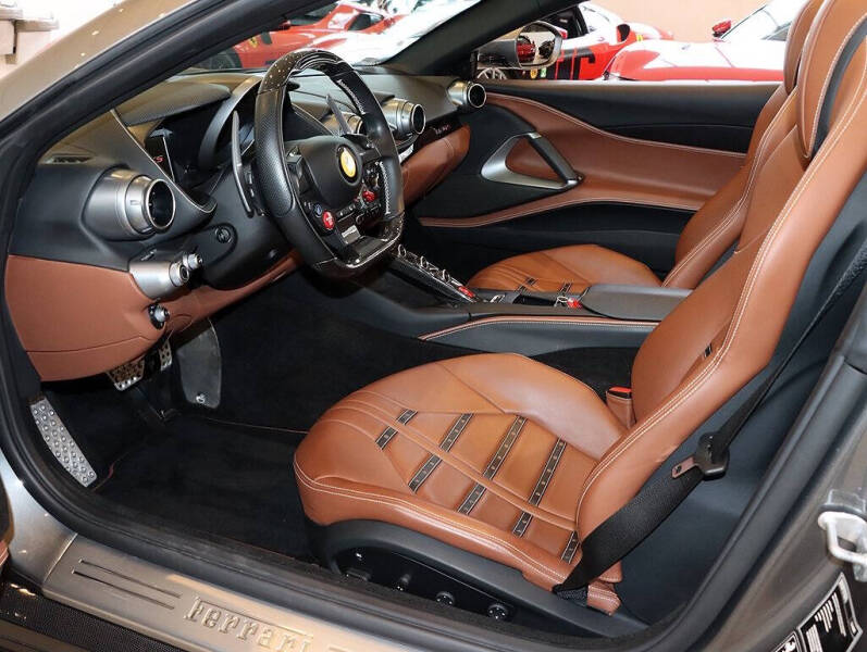 2021 Ferrari 812 GTS