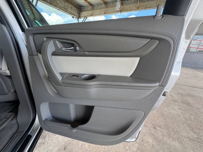 2015 GMC Acadia SLE-2