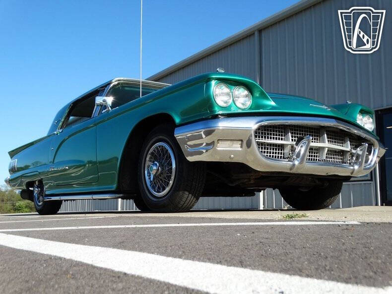 1960 Ford Thunderbird