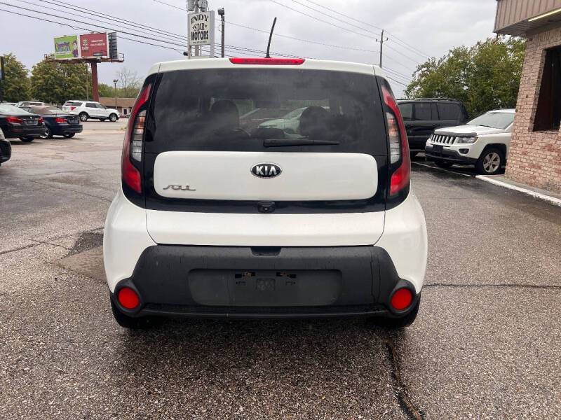 2015 Kia Soul +