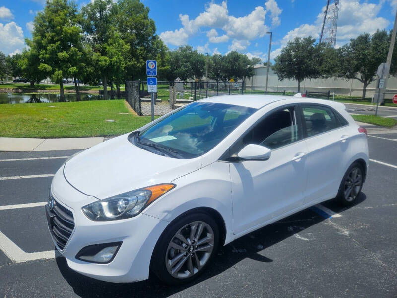 2016 Hyundai Elantra GT Base photo 6