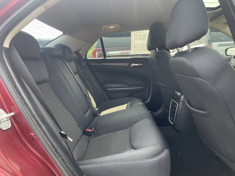 2020 Chrysler 300 Touring