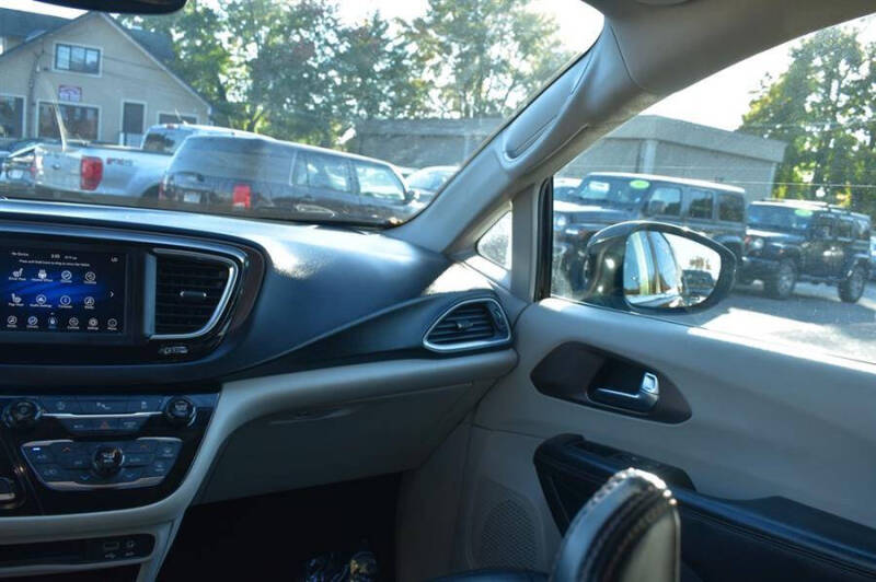 2019 Chrysler Pacifica Touring L