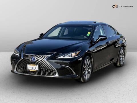 2021 Lexus ES 300h
