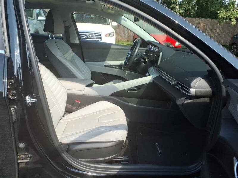 2023 Hyundai Elantra Hybrid Limited