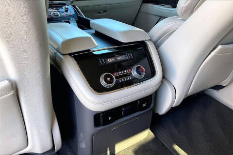 2019 Lincoln Navigator Select