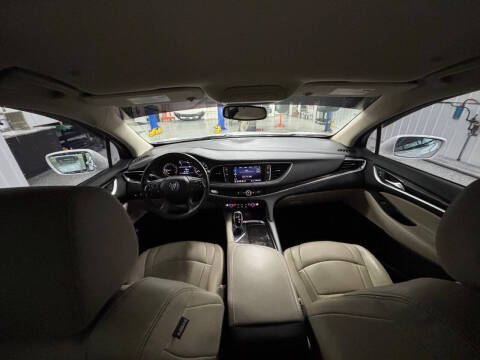 2020 Buick Enclave Essence