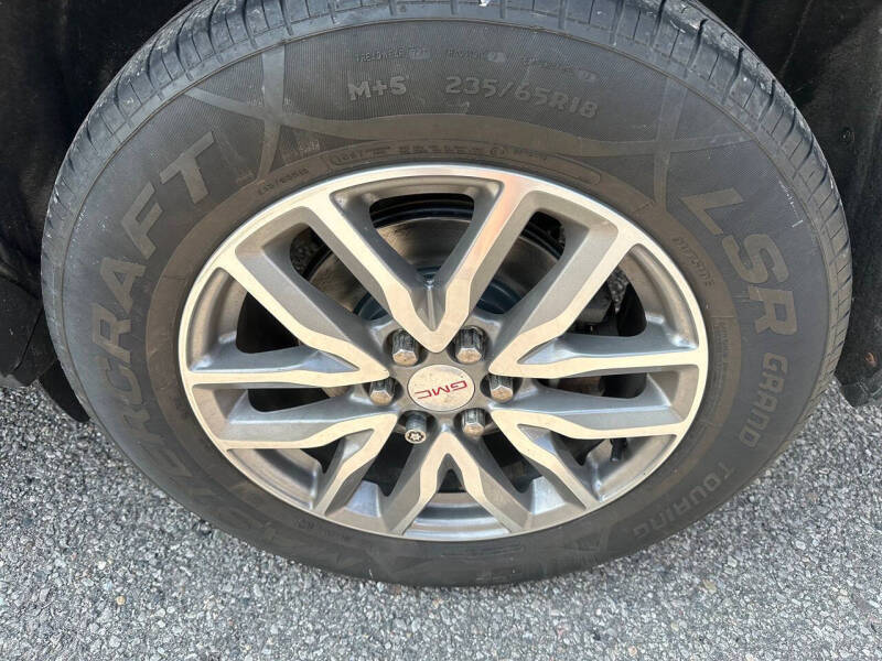 2018 GMC Acadia SLE-2