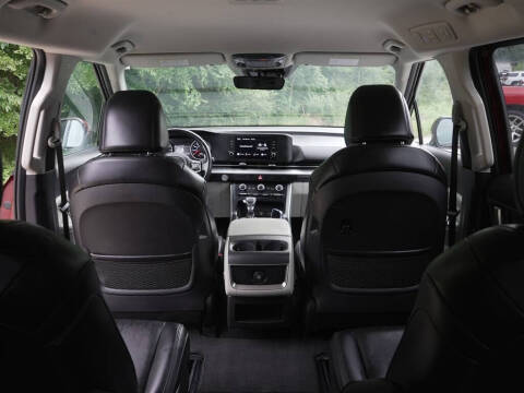 2023 Kia Carnival LX