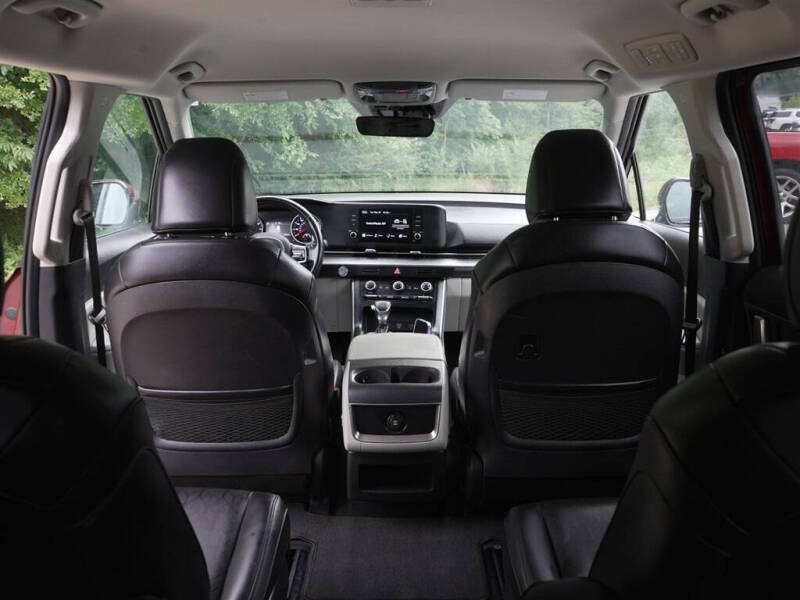 2023 Kia Carnival LX