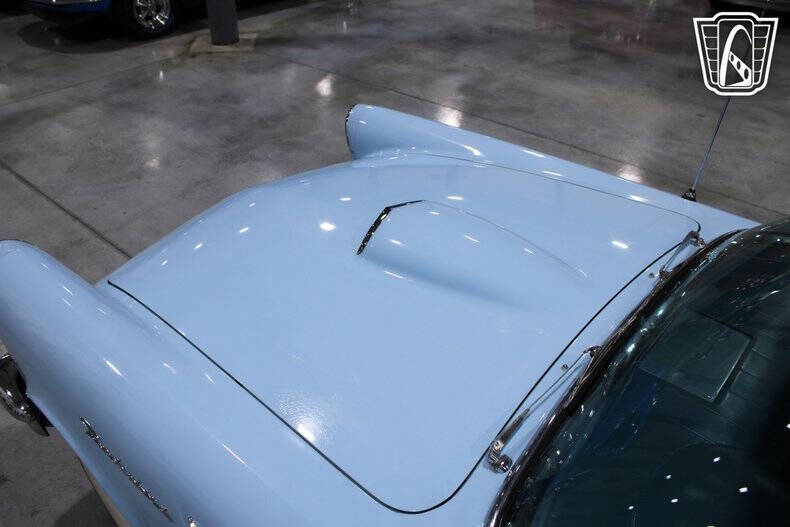 1957 Ford Thunderbird