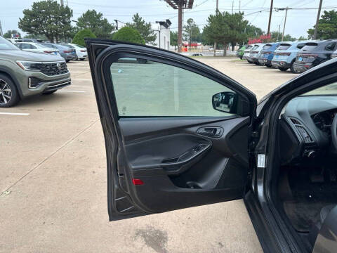 2016 Ford Focus S